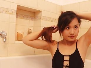 Petite Asian Babes Elle Voneva and Jada Kai Hook Up in the Bath